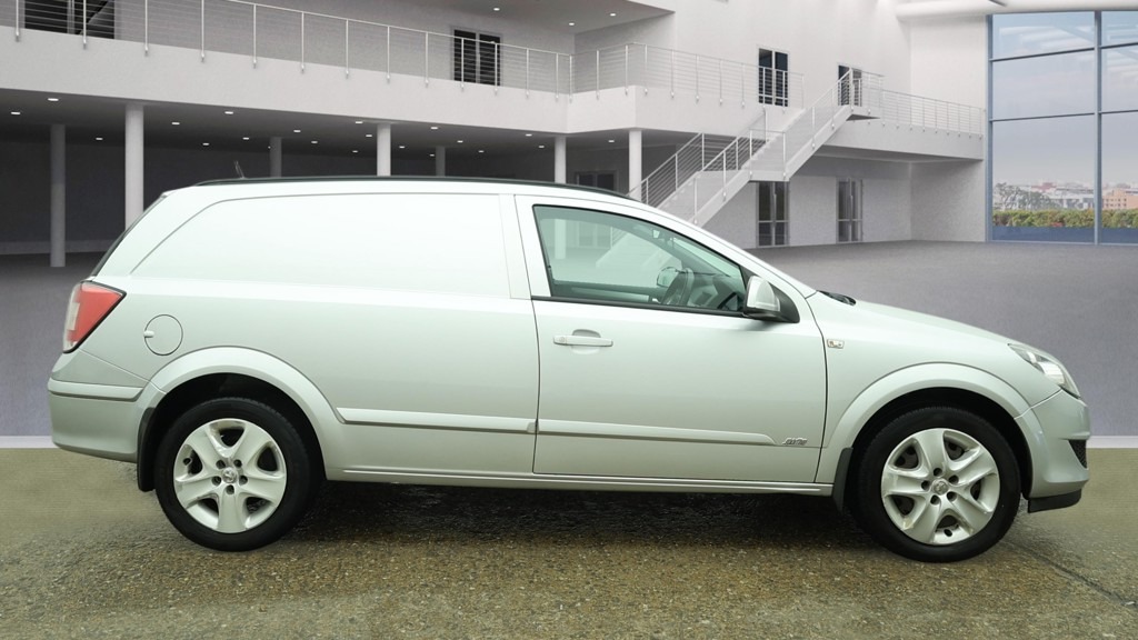 Used Vauxhall Astra Van 2012 for sale - 77830663: Photo 3