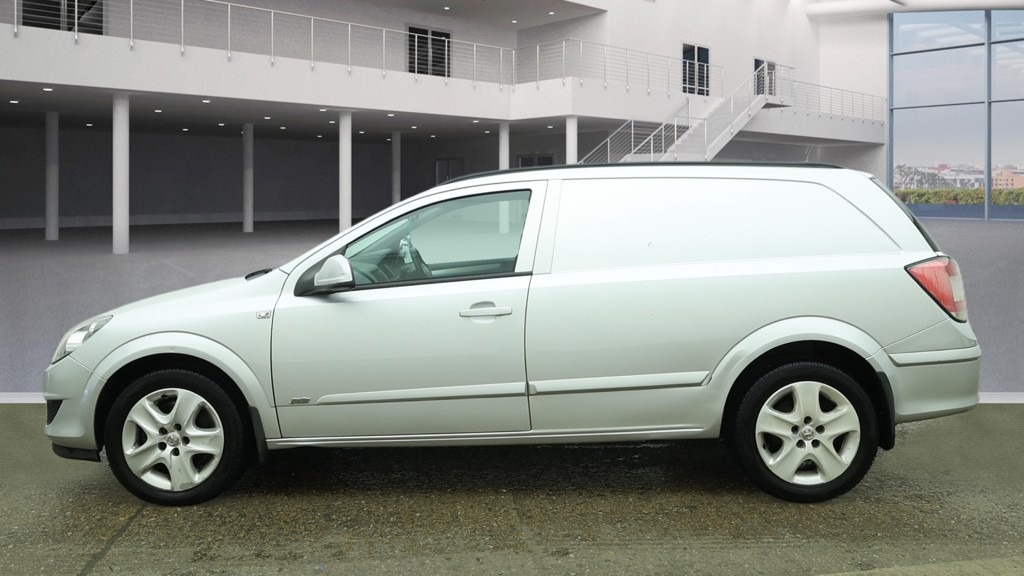 Used Vauxhall Astra Van 2012 for sale - 77830663: Photo 6