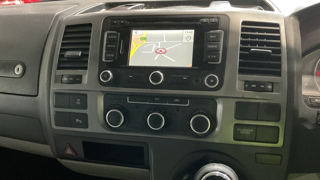 Used Volkswagen Transporter 2015 for sale - 77033068: Photo 2