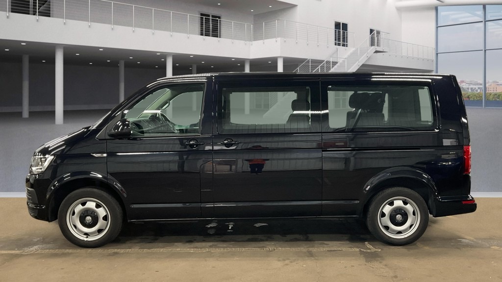 Used Volkswagen Transporter Shuttle 2017 for sale - 76319234: Photo 10
