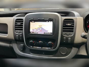 Used Renault Trafic 2019 for sale - 77947373: Photo