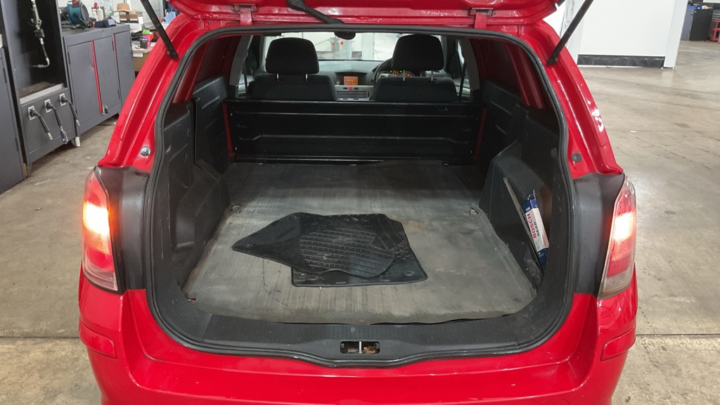 Used Vauxhall Astra Van 2012 for sale - 77350761: Photo 6