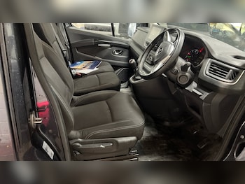 Used Renault Trafic 2022 for sale - 76906010: Photo