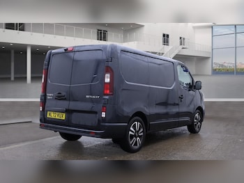 Used Renault Trafic 2022 for sale - 76906010: Photo