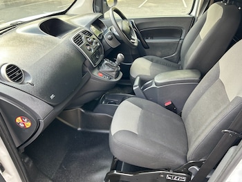 Used Renault Kangoo 2019 for sale - 77298650: Photo