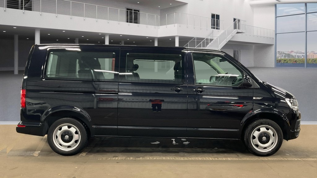 Used Volkswagen Transporter Shuttle 2017 for sale - 77310864: Photo 8