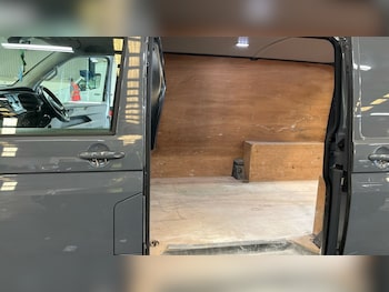 Used Volkswagen Transporter 2021 for sale - 77297179: Photo