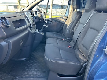 Used Nissan NV300 2021 for sale - 77298587: Photo