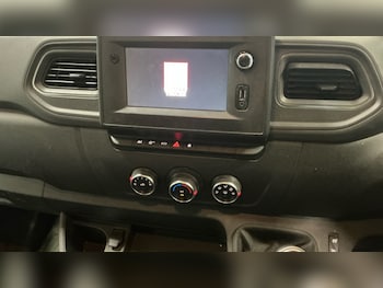 Used Renault Master 2024 for sale - 78454758: Photo