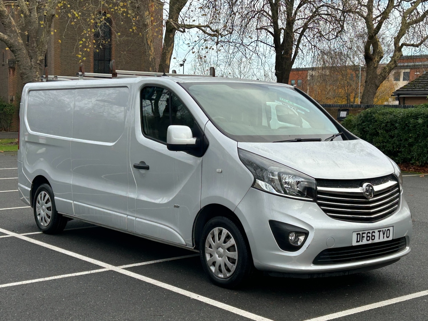 Used Vauxhall Vivaro 2016 for sale - 76831258: Photo 3