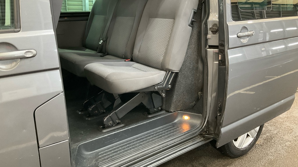 Used Volkswagen Transporter 2014 for sale - 76568220: Photo 9