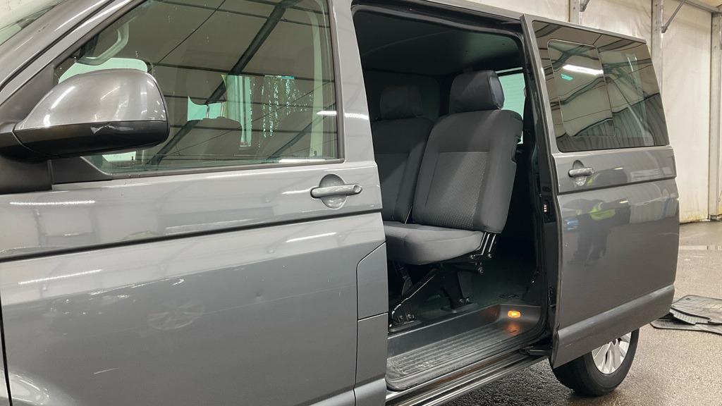 Used Volkswagen Transporter 2015 for sale - 77679104: Photo 7