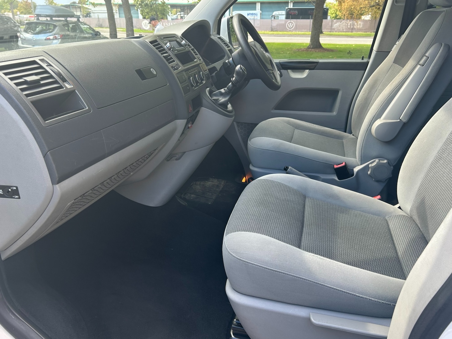 Used Volkswagen Transporter Shuttle 2013 for sale - 75794927: Photo 4