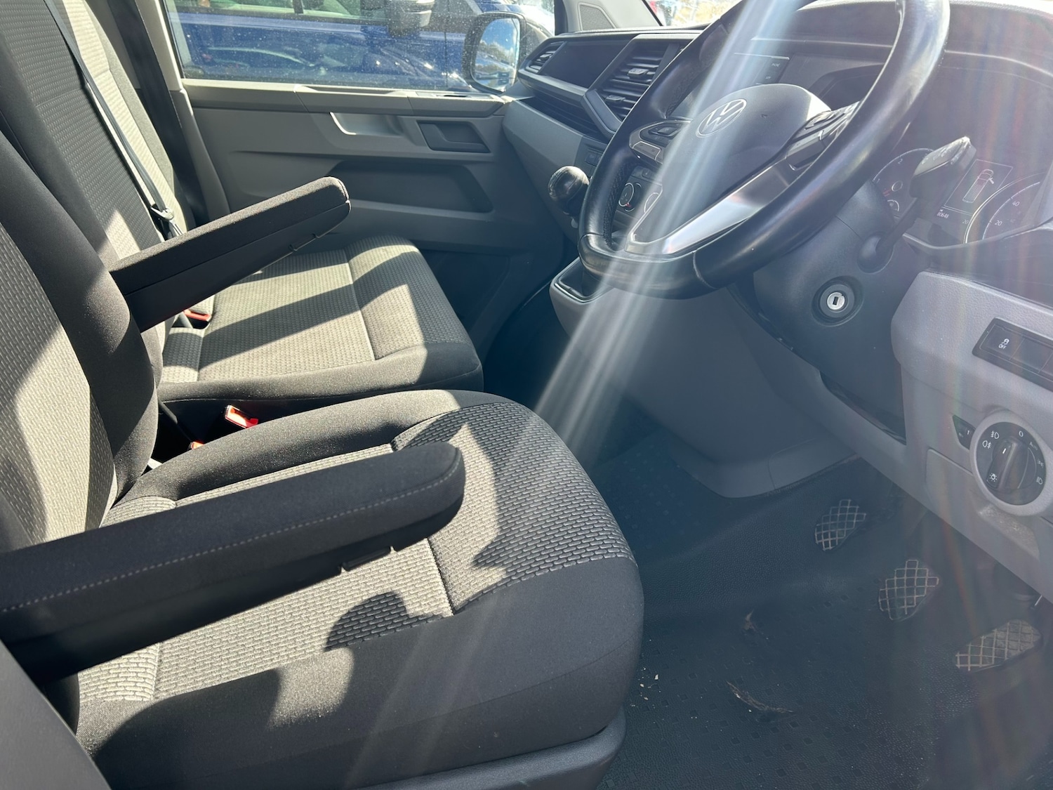 Used Volkswagen Transporter 2021 for sale - 75918064: Photo 2