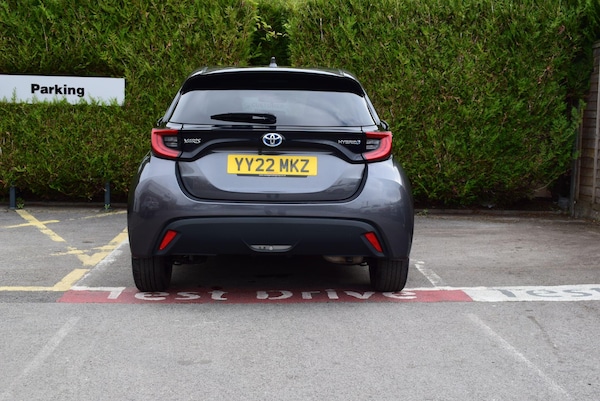Used Toyota Yaris 2022 for sale - 76201247: Photo 11