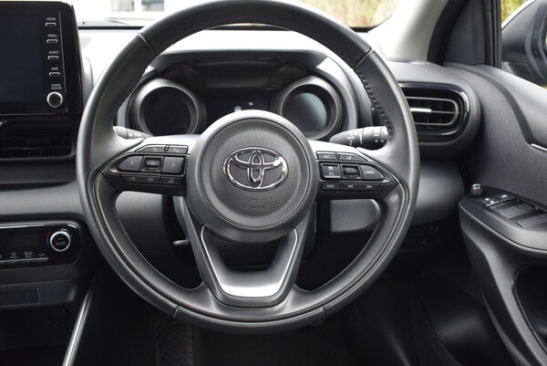 Used Toyota Yaris 2022 for sale - 76201247: Photo 18