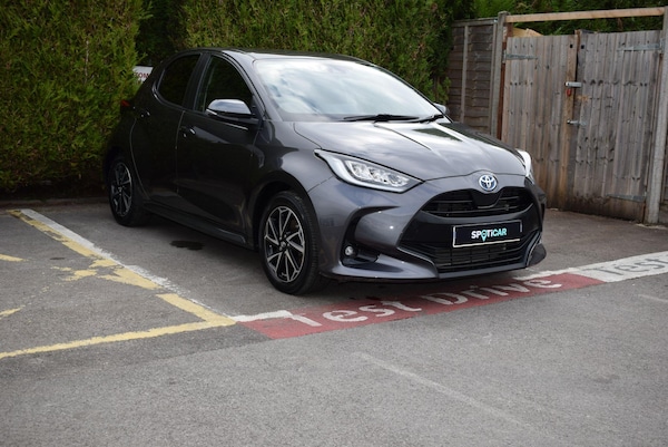 Used Toyota Yaris 2022 for sale - 76201247: Photo 1
