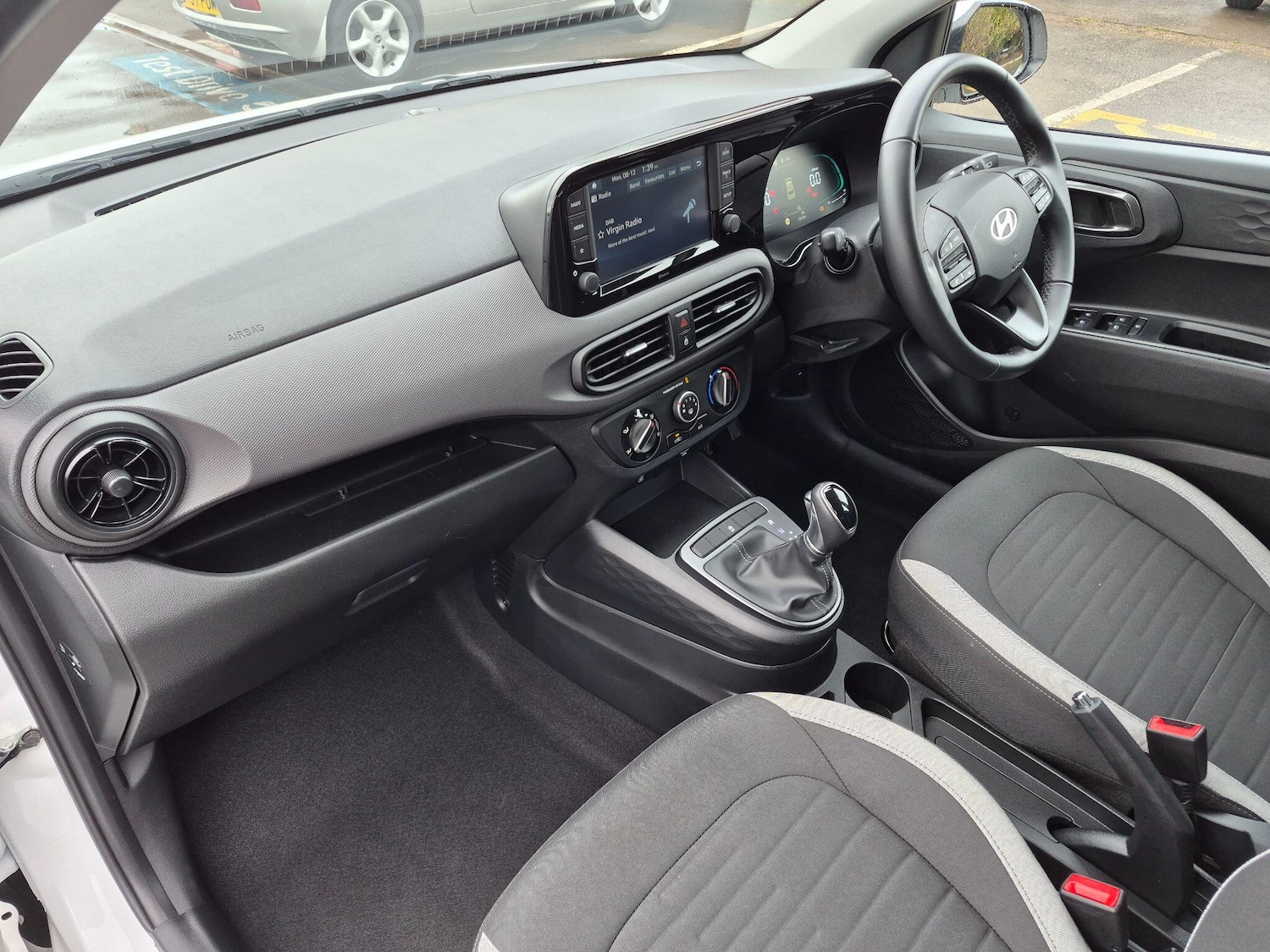 Used Hyundai i10 2023 for sale - 76865846: Photo 13