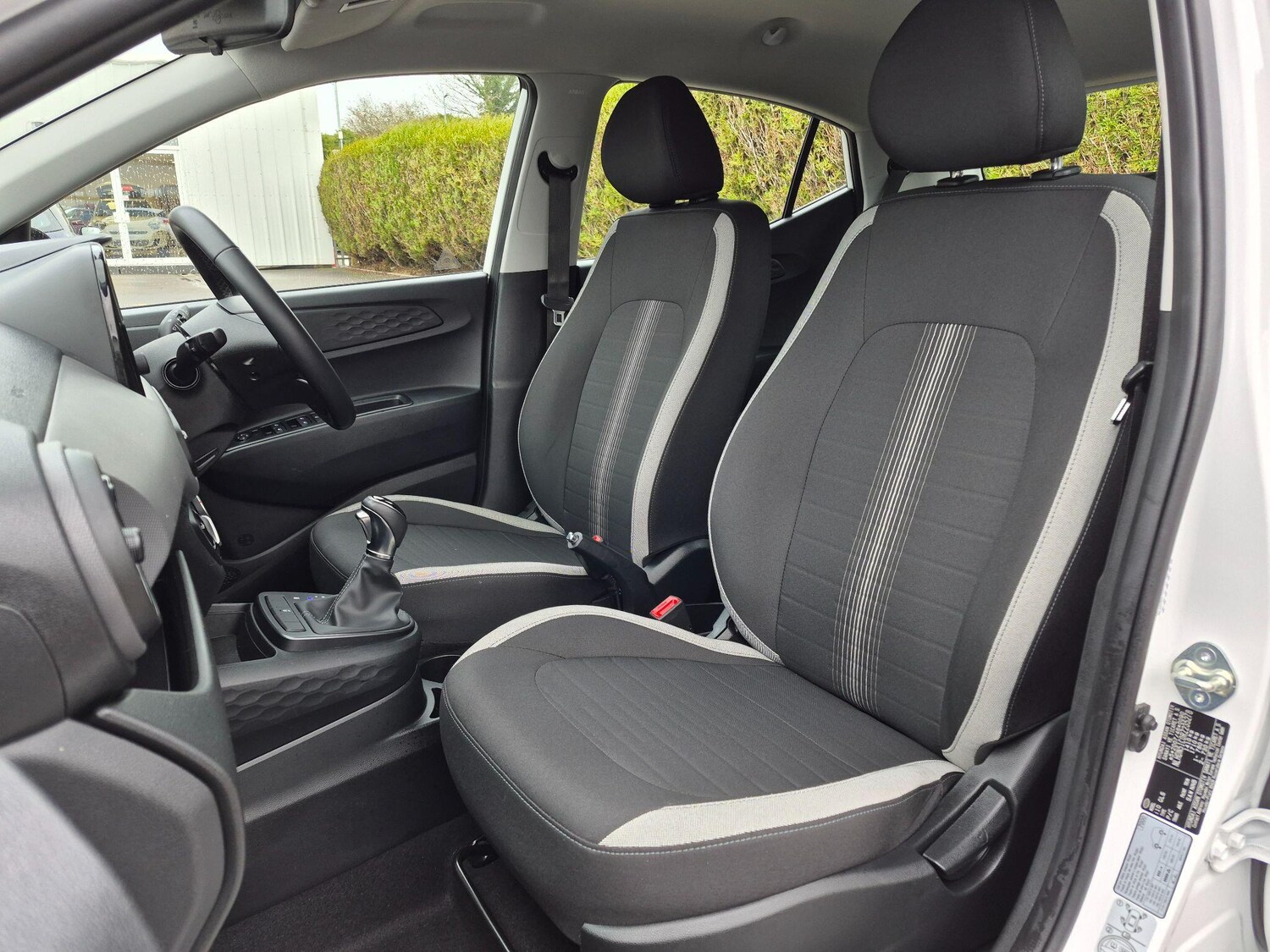 Used Hyundai i10 2023 for sale - 76865846: Photo 14