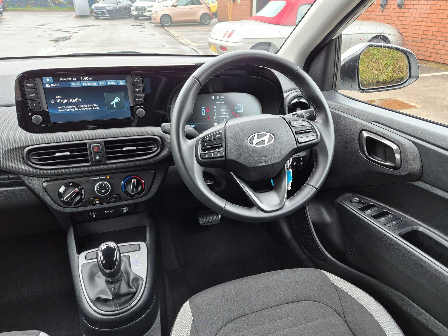 Used Hyundai i10 2023 for sale - 76865846: Photo 18