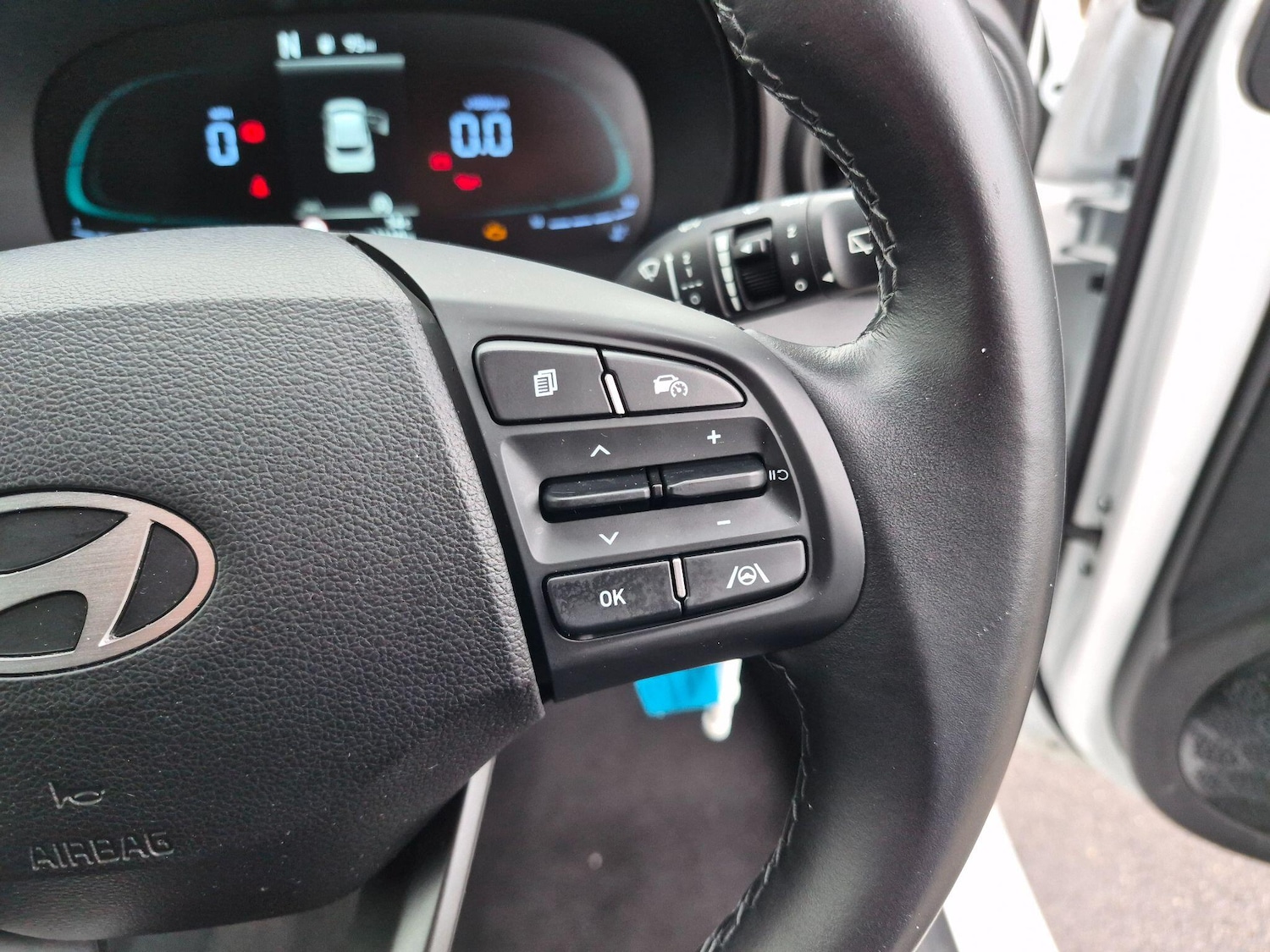 Used Hyundai i10 2023 for sale - 76865846: Photo 22