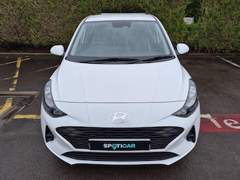 Used Hyundai i10 2023 for sale - 76865846: Photo