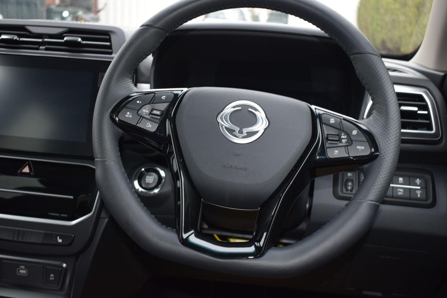 Used KGM Tivoli 2024 for sale - 75401250: Photo 14