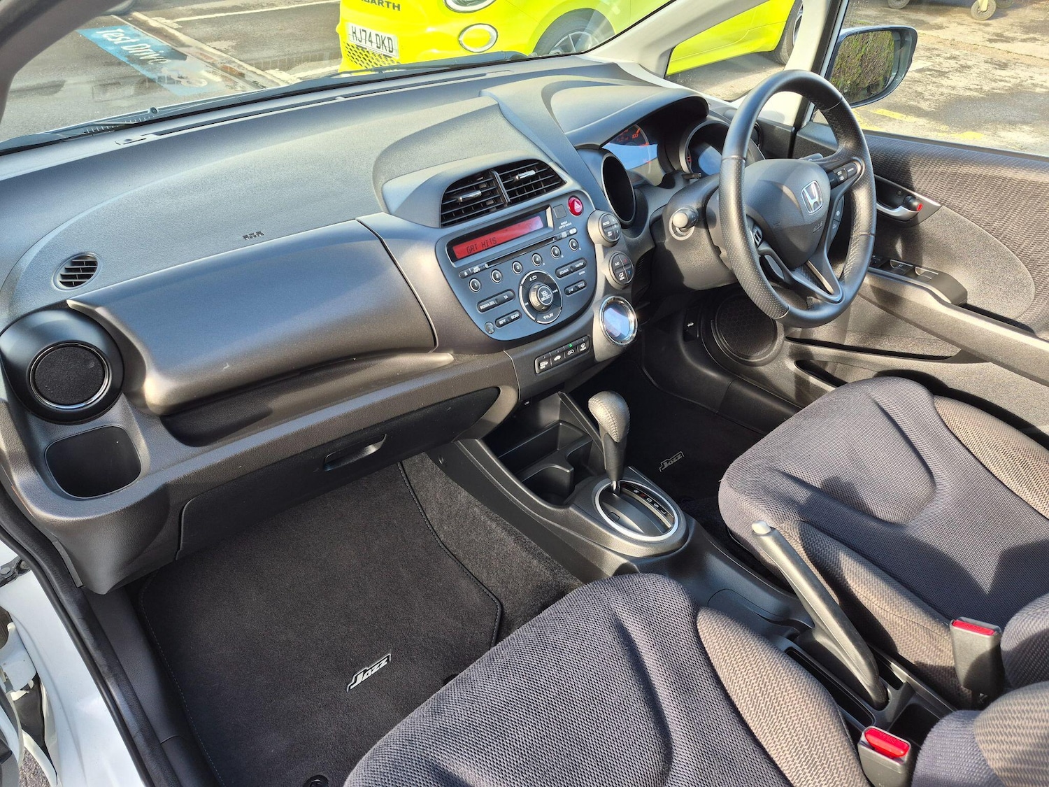 Used Honda Jazz 2014 for sale - 76742597: Photo 13