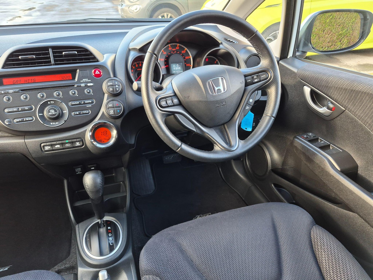 Used Honda Jazz 2014 for sale - 76742597: Photo 18