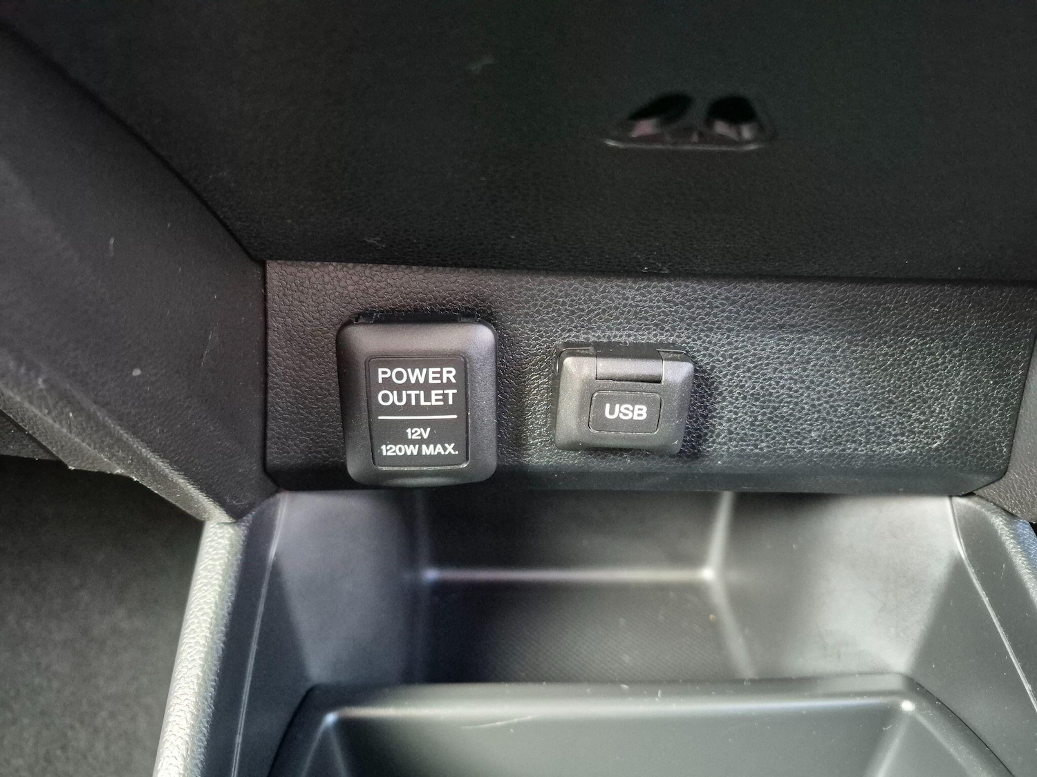 Used Honda Jazz 2014 for sale - 76742597: Photo 25