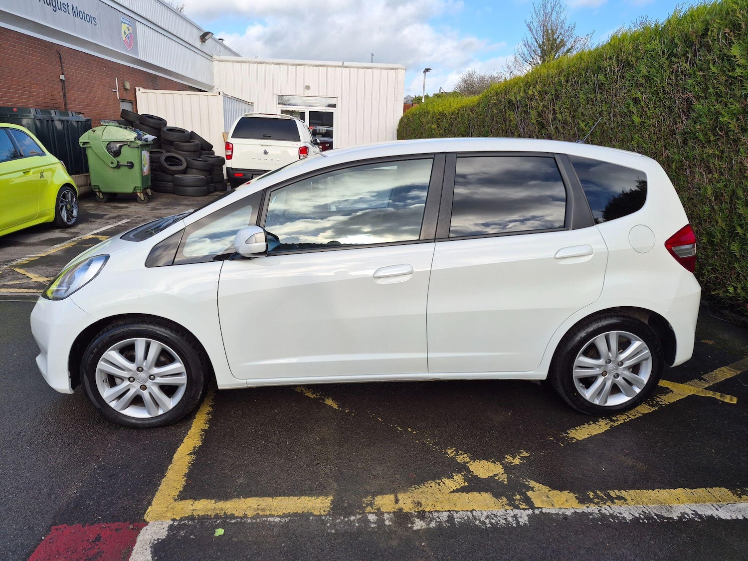 Used Honda Jazz 2014 for sale - 76742597: Photo 4