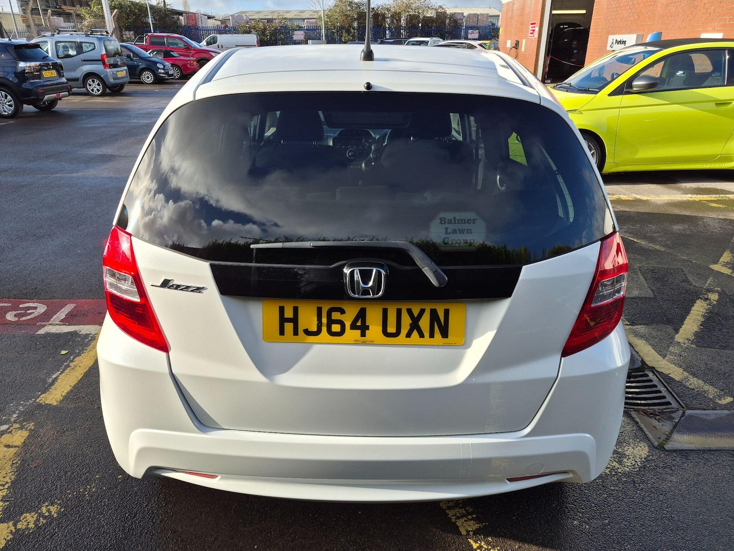 Used Honda Jazz 2014 for sale - 76742597: Photo 6