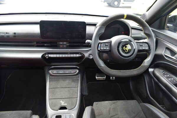 Used Abarth 600e 2025 for sale - 75109878: Photo 21