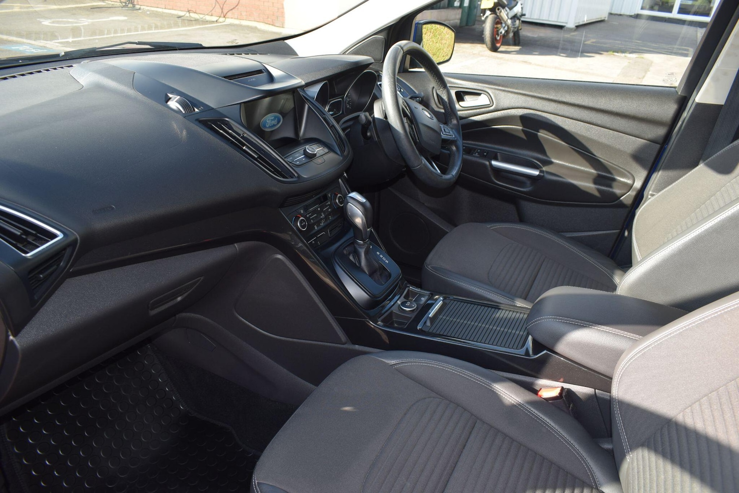 Used Ford Kuga for sale - 76012202: Photo 2