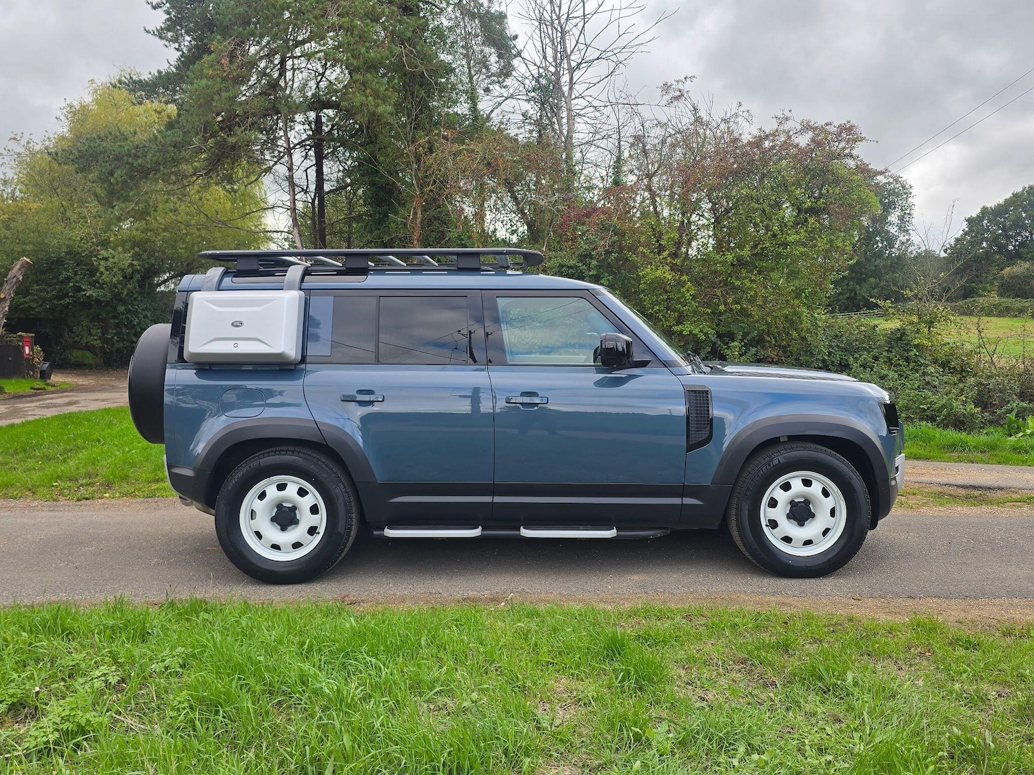 Used Land Rover Defender 110 for sale - 76013552: Photo 10