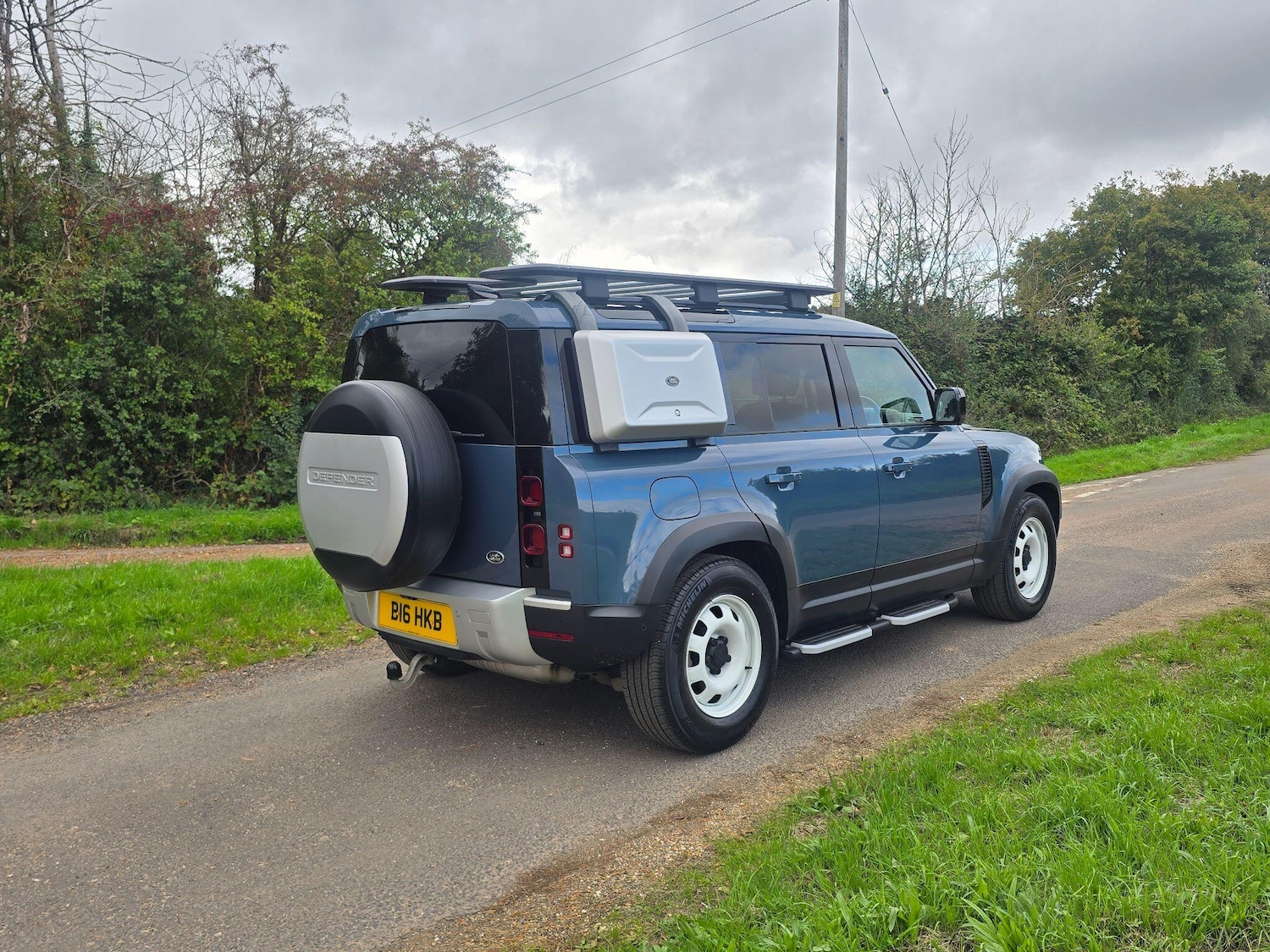 Used Land Rover Defender 110 for sale - 76013552: Photo 12