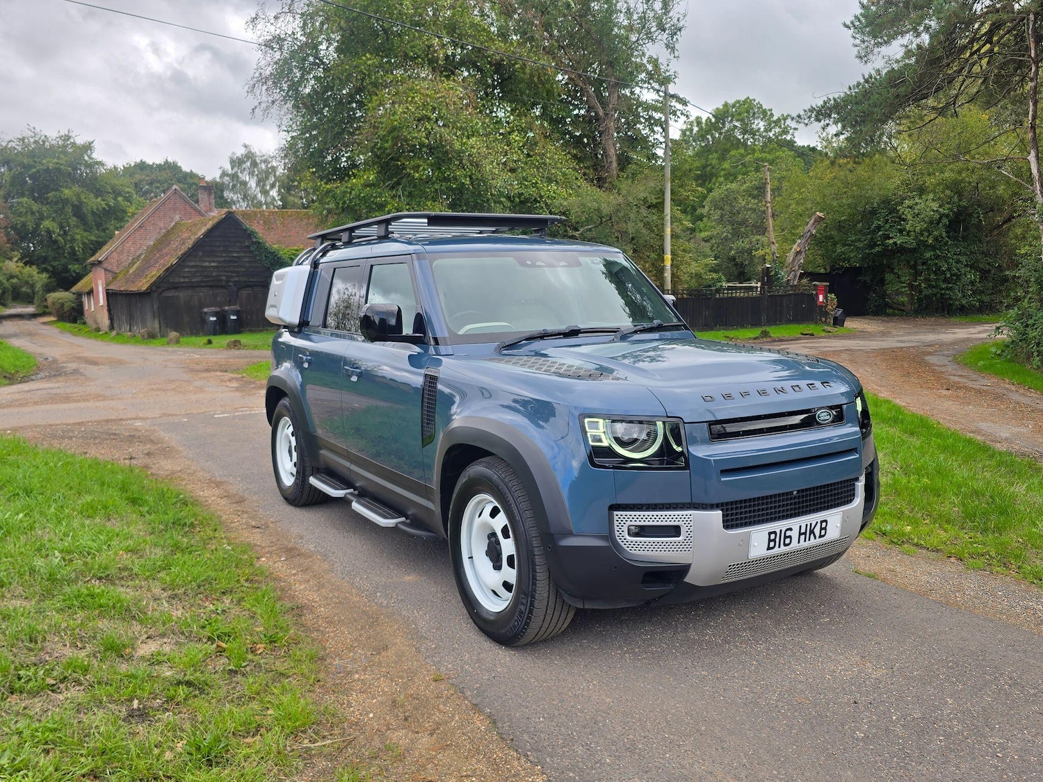 Used Land Rover Defender 110 for sale - 76013552: Photo 5