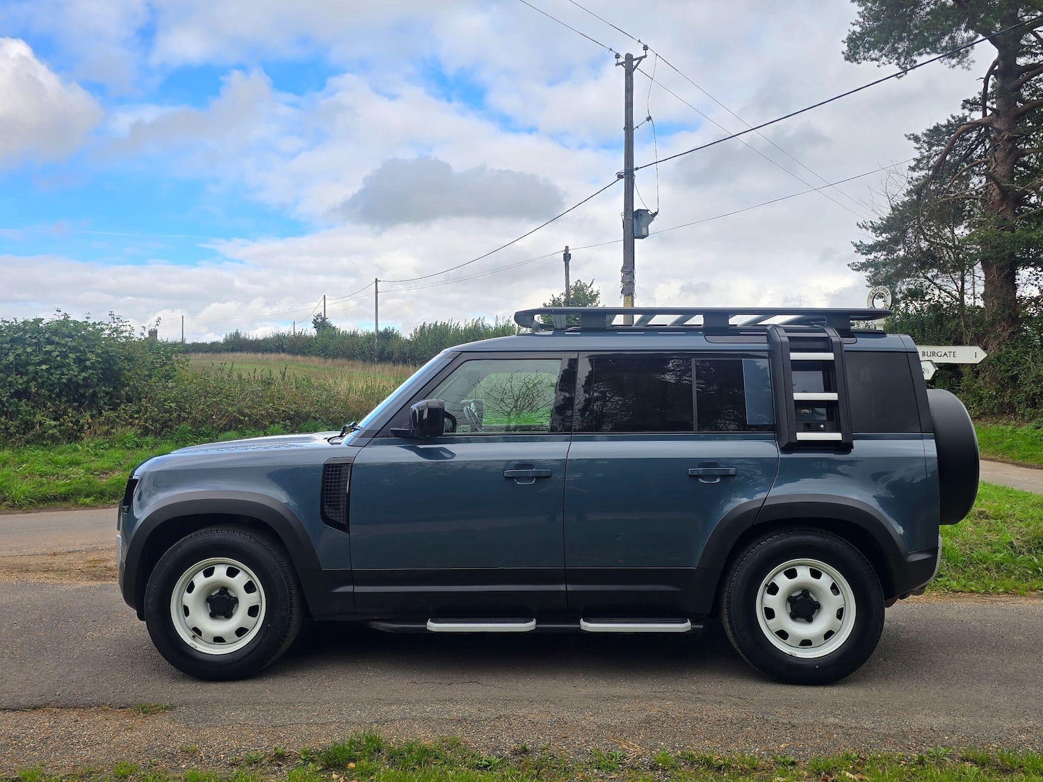 Used Land Rover Defender 110 for sale - 76013552: Photo 8