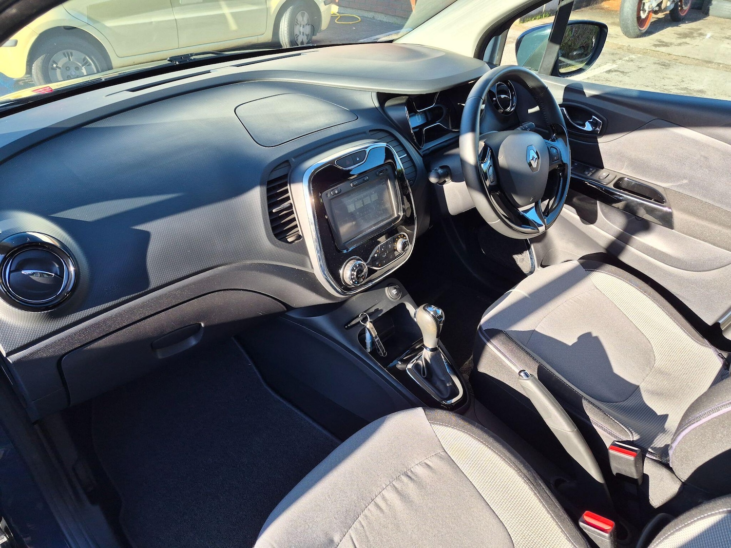 Used Renault Captur 2014 for sale - 76666923: Photo 13