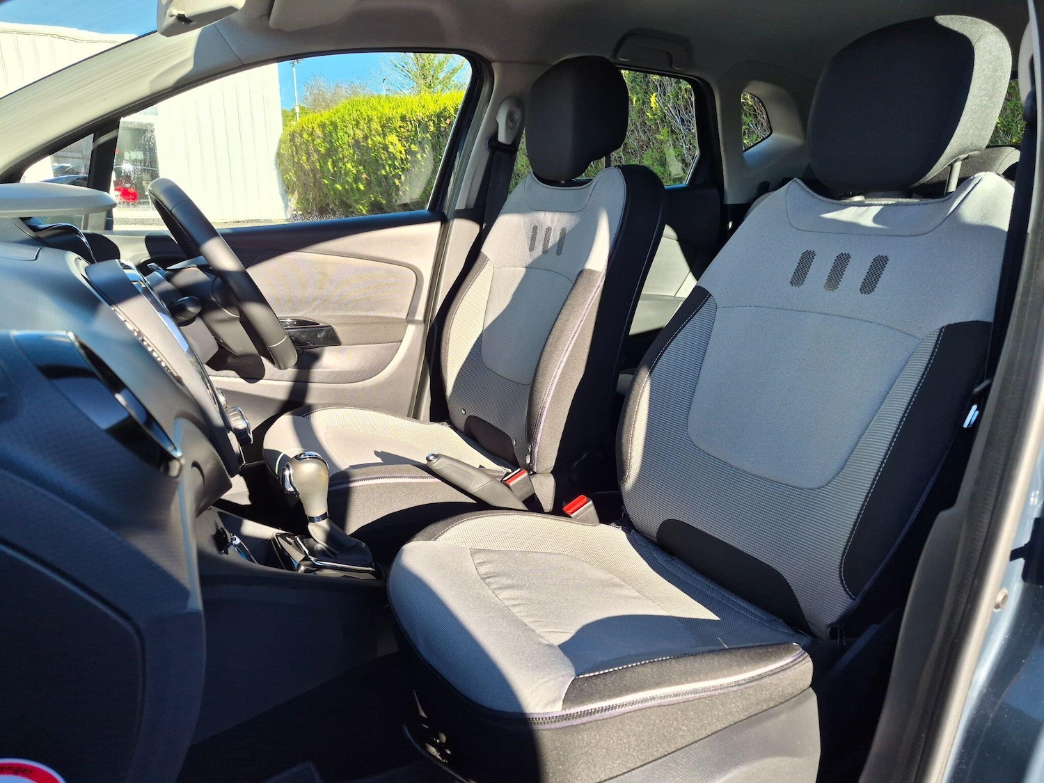 Used Renault Captur 2014 for sale - 76666923: Photo 14