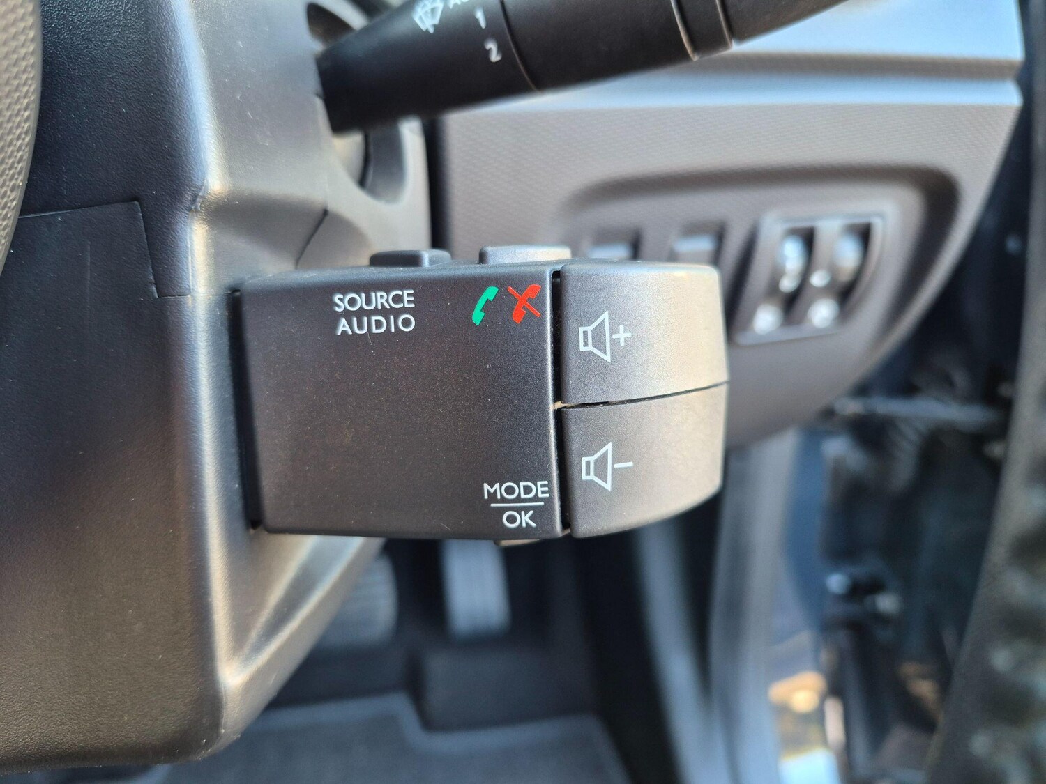 Used Renault Captur 2014 for sale - 76666923: Photo 23