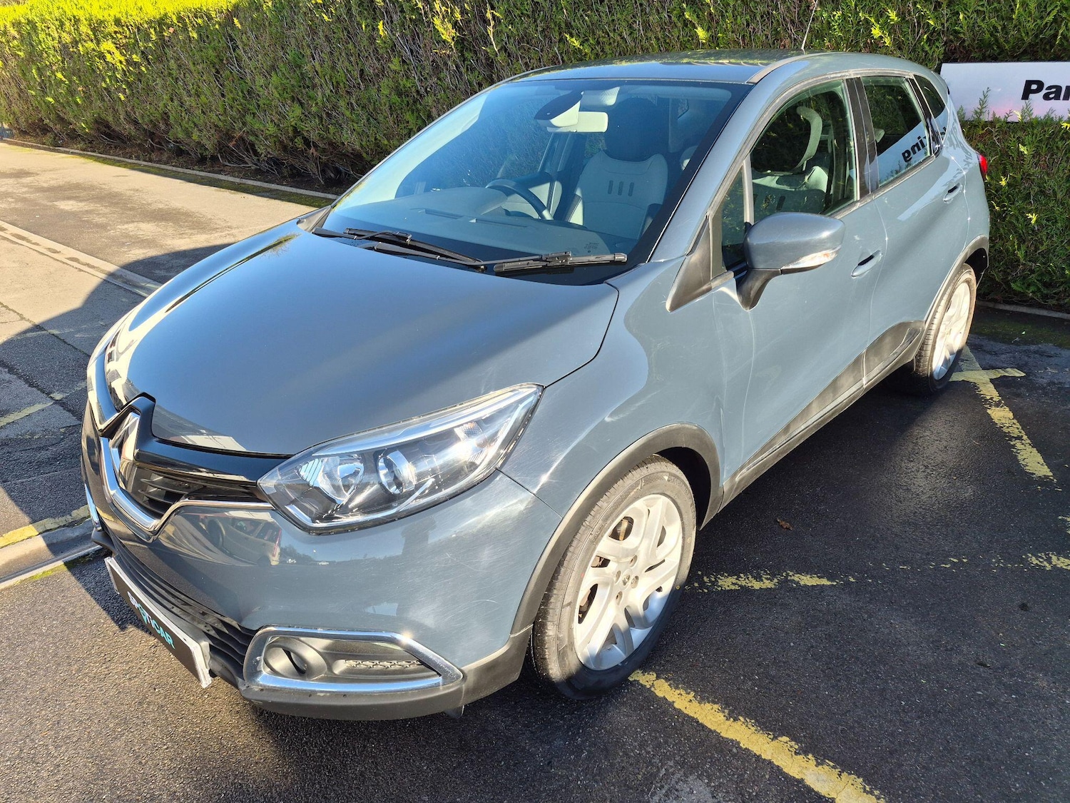 Used Renault Captur 2014 for sale - 76666923: Photo 3