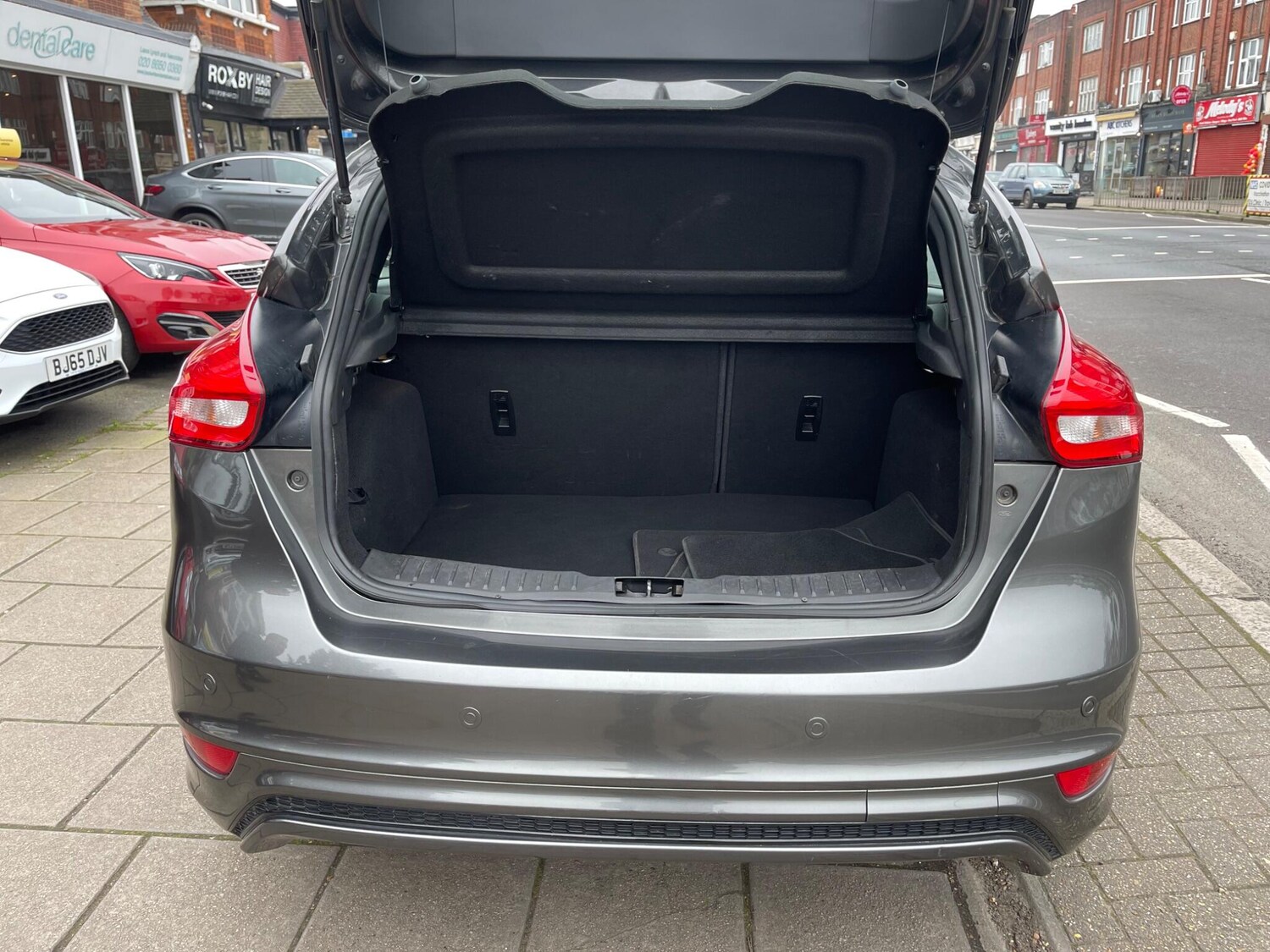 Used Ford Focus 2017 for sale - 78014936: Photo 10