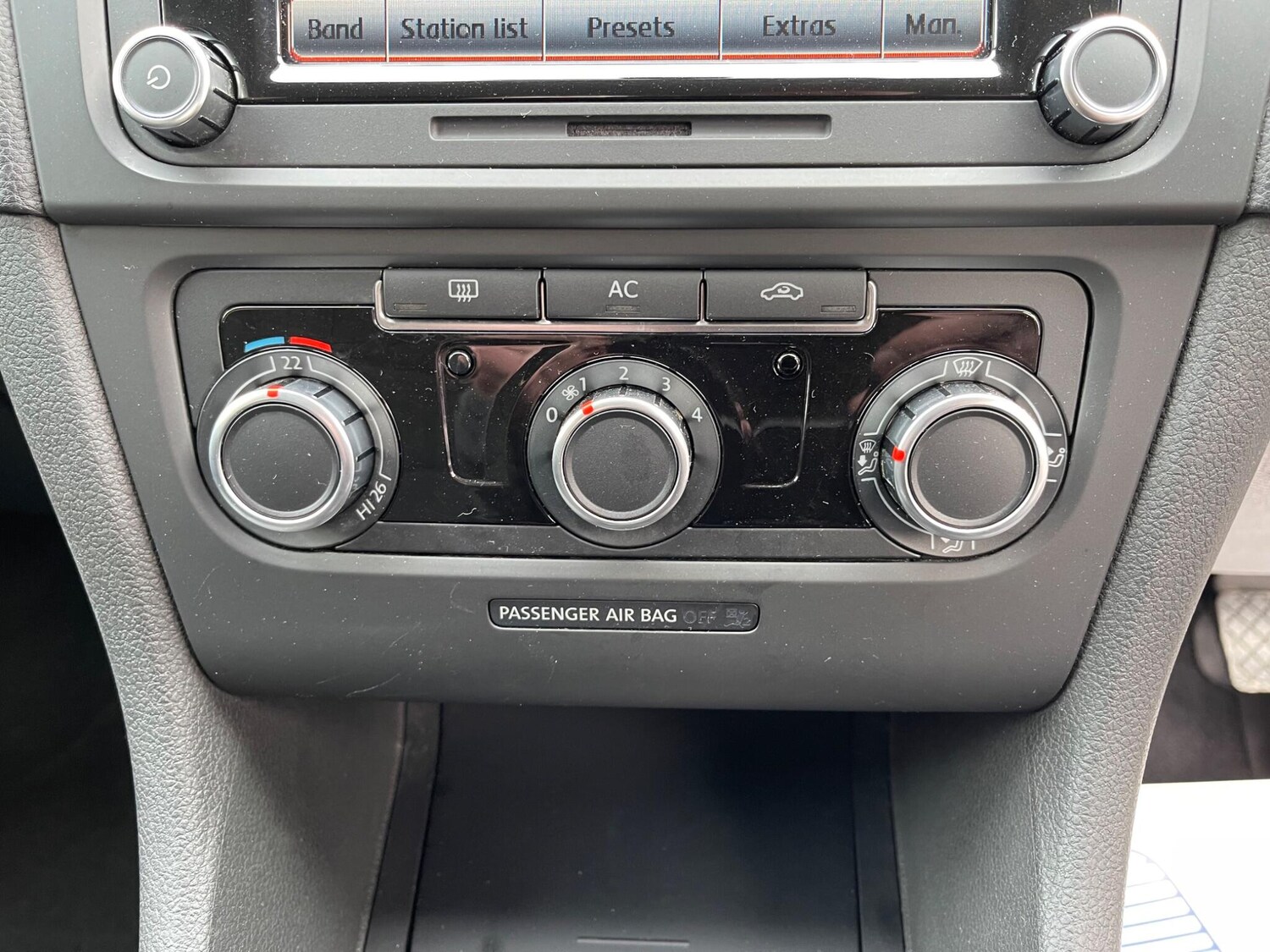 Used Volkswagen Golf 2010 for sale - 78014937: Photo 32