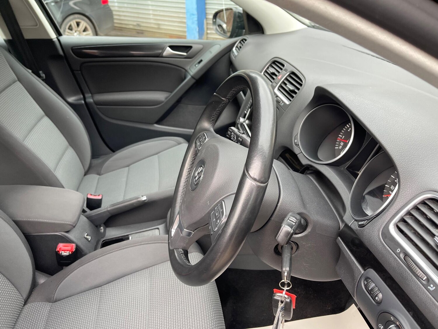 Used Volkswagen Golf 2010 for sale - 78014937: Photo 39