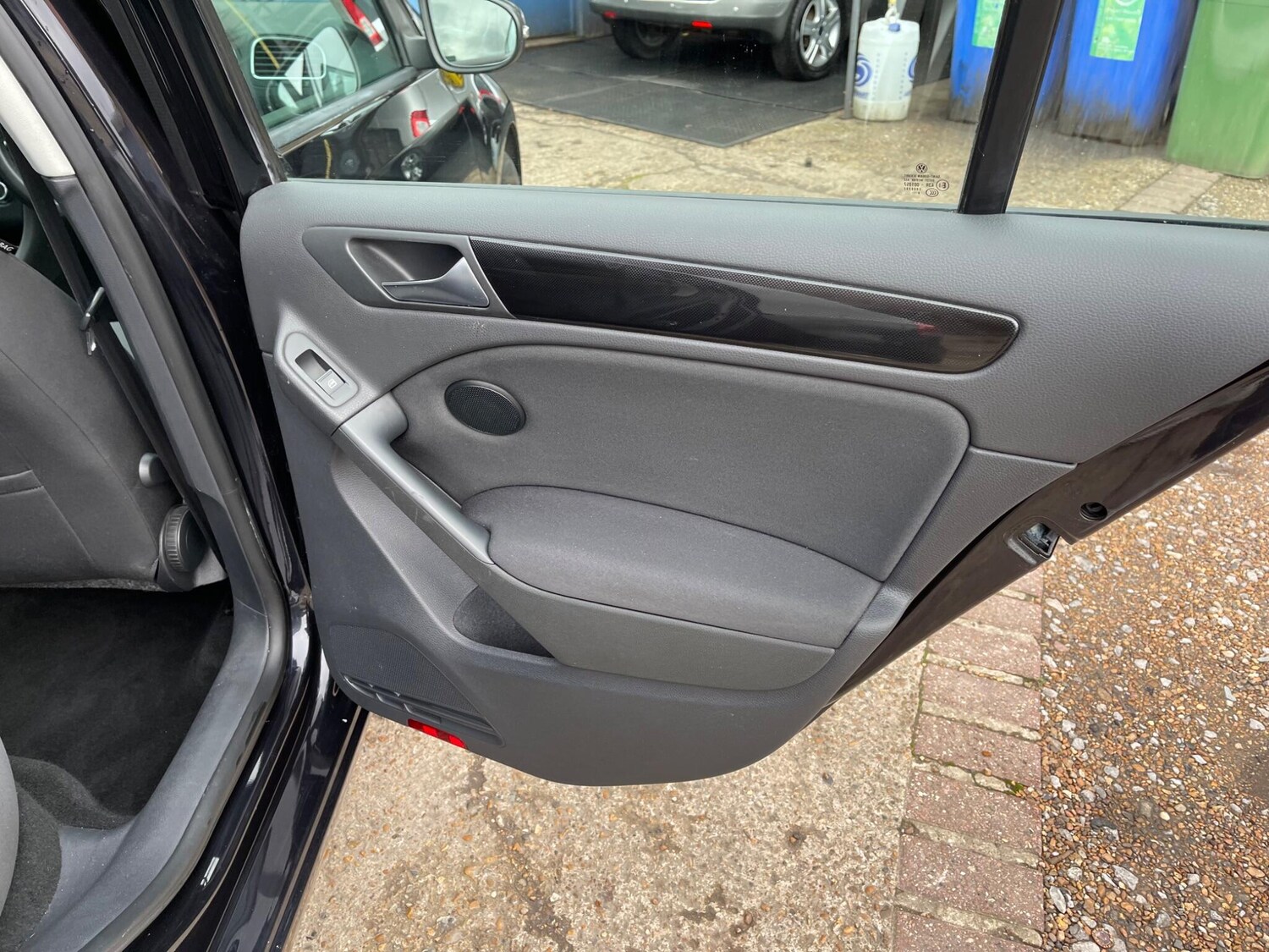 Used Volkswagen Golf 2010 for sale - 78014937: Photo 43