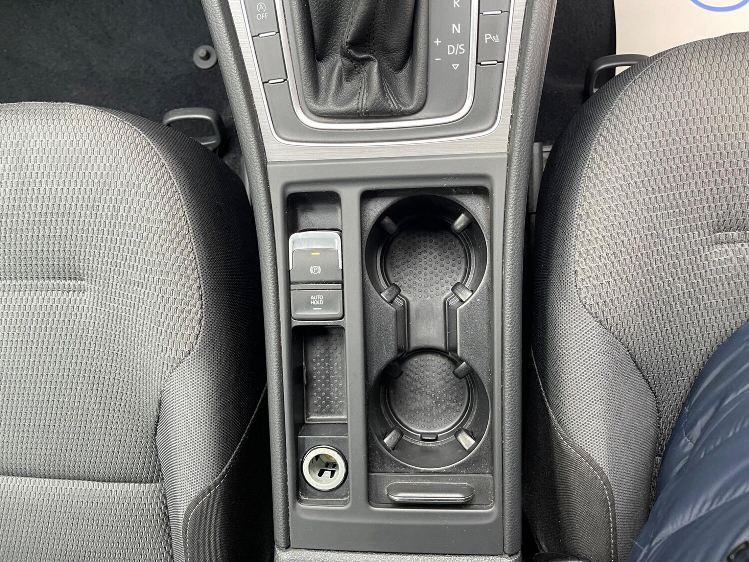 Used Volkswagen Golf 2016 for sale - 78014935: Photo 32