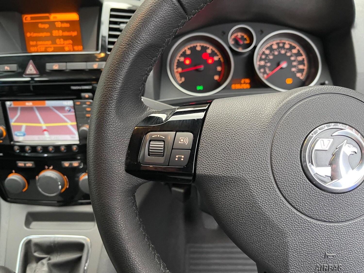 Used Vauxhall Zafira 2014 for sale - 78020293: Photo 31