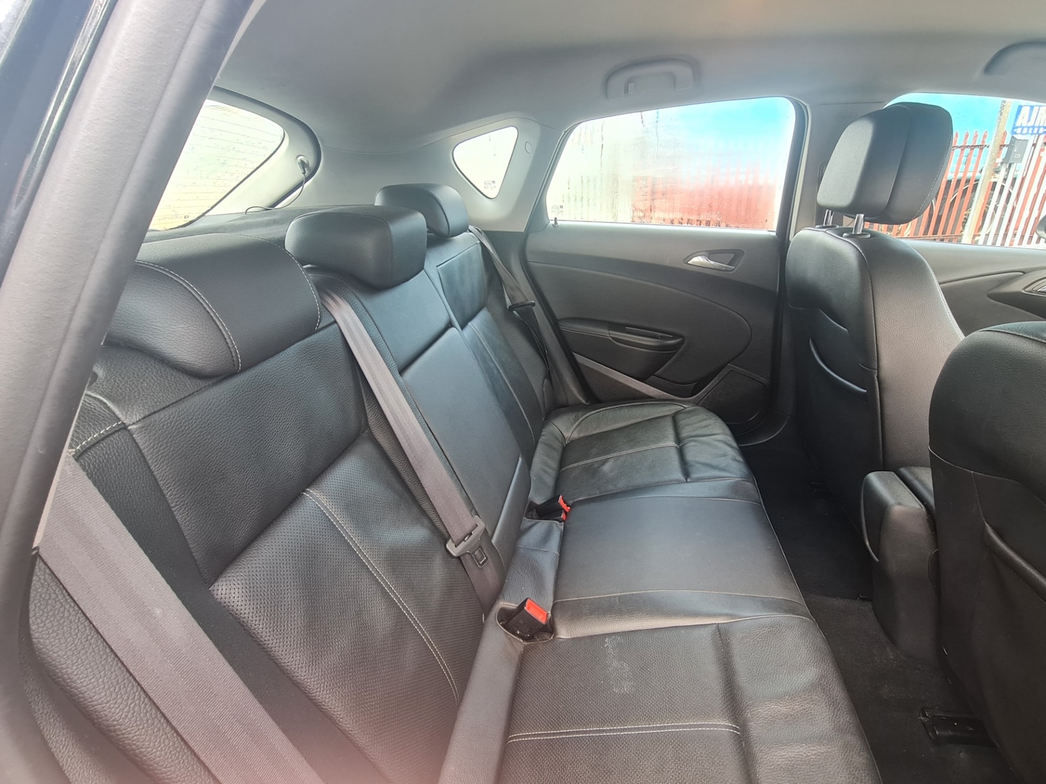 Used Vauxhall Astra 2015 for sale - 77567455: Photo 15