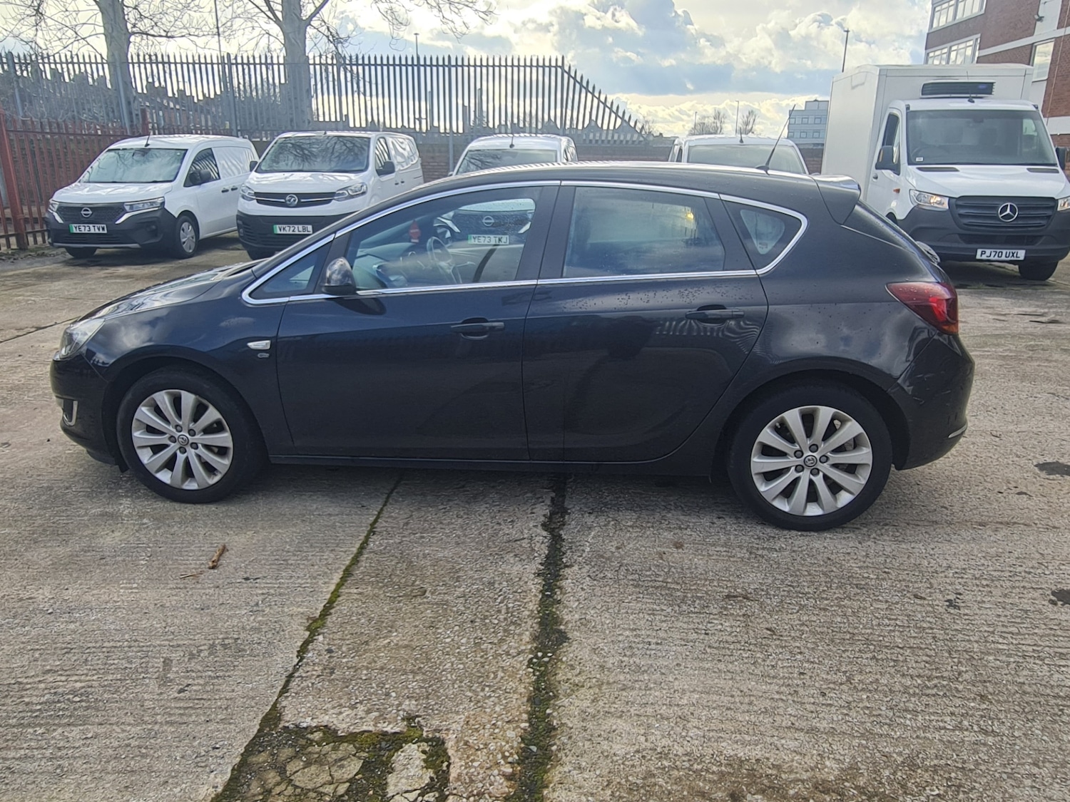 Used Vauxhall Astra 2015 for sale - 77567455: Photo 5
